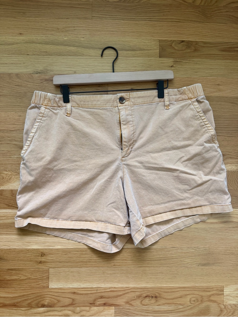 Old Navy Light Tan Women's Chino Shorts